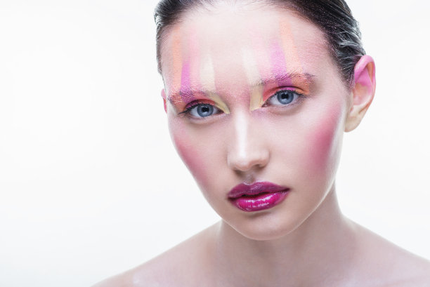 漂亮的化妆女孩图片下载