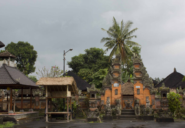 乌布周围，巴厘岛，传统建筑图片下载