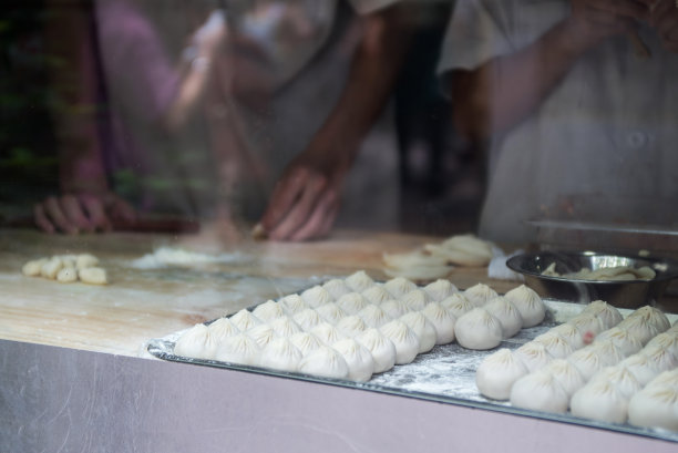 工人做包子图片下载