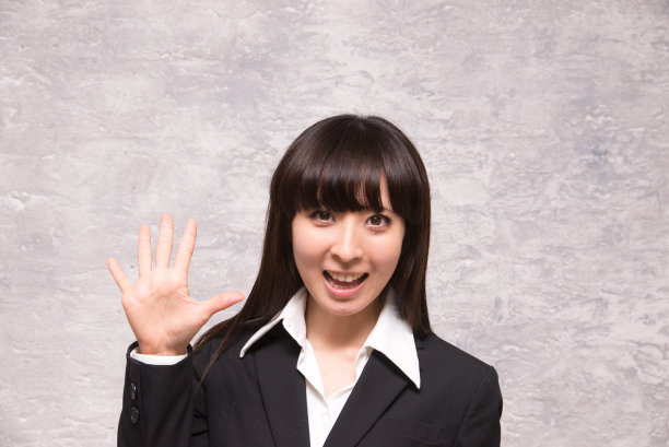 数到五的亚洲女商人图片下载