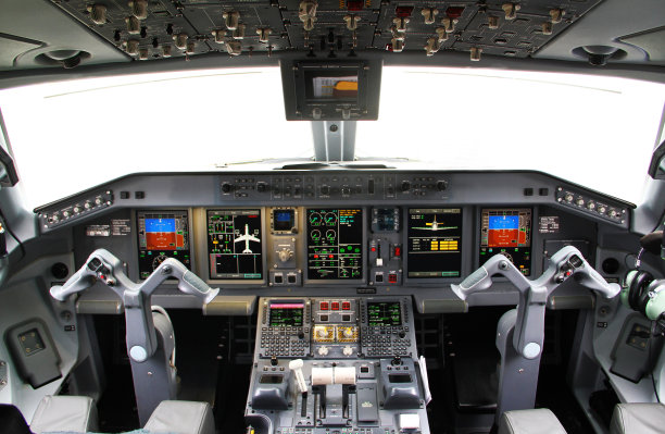 飞机驾驶舱图片下载