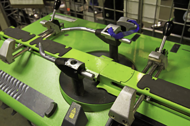 滑雪修理店。图片下载