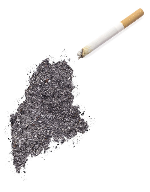 烟灰形状的缅因州和香烟。(系列)图片下载