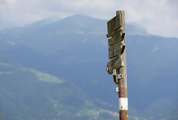 山对天俯视图片下载