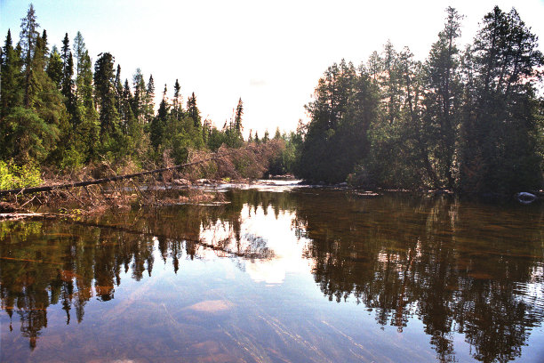 加拿大安大略省亚当斯河图片下载