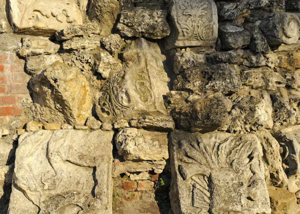 莫斯科“废墟”岩洞的旧墙碎片图片下载