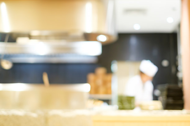 抽象模糊的日本餐厅与厨师在背景图片下载