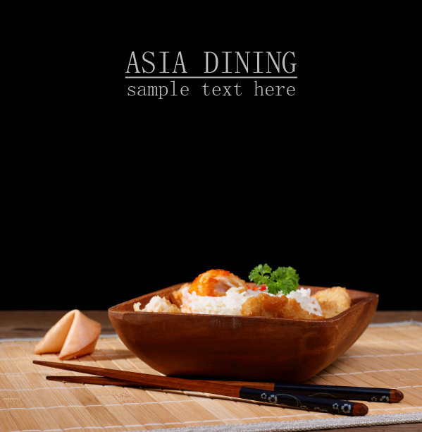 米饭，鸡肉和幸运饼图片下载