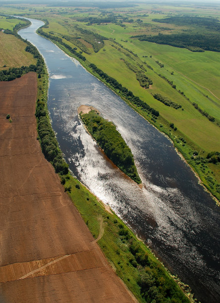 航拍照片。大自然。图片下载