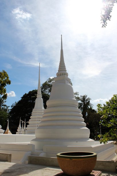 这座塔图片下载