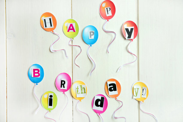 生日快信和气球从杂志剪下来图片下载