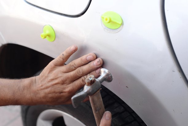 修理汽车的身体,真空,硅胶图片下载