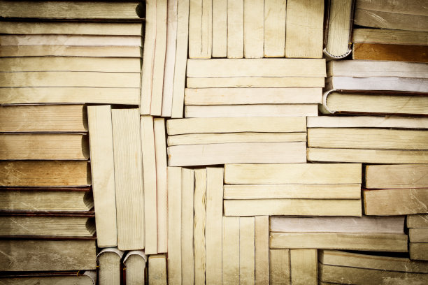 图片一堆平装书，复古风格图片下载