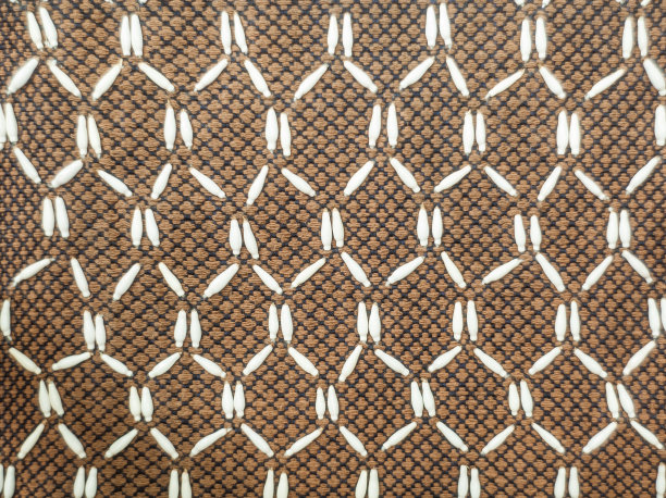 棕色织物条纹无缝图案和珠子图片下载