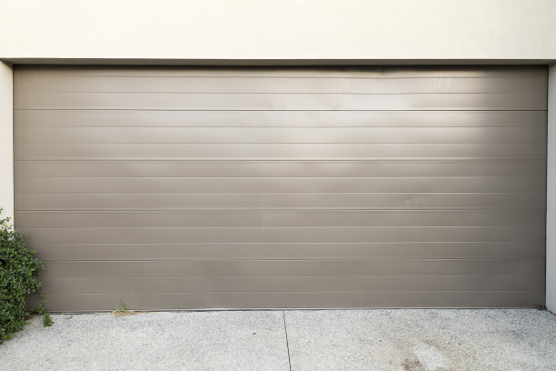 车库入口和车库门图片下载