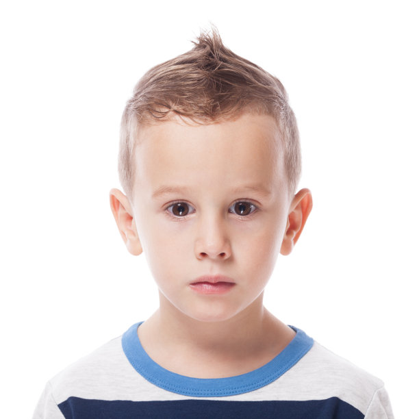 有罪的男孩图片下载