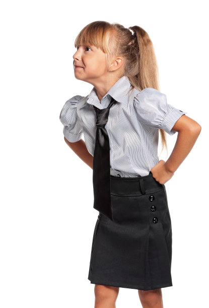 穿着校服的小女孩图片下载