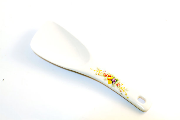 白色背景上的钢包塑料图片下载