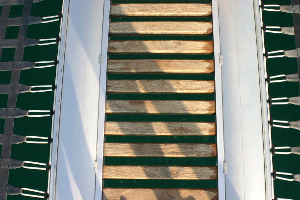 船甲板上图片下载