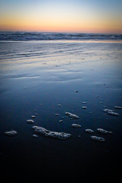 日落时分的海滩景色图片下载