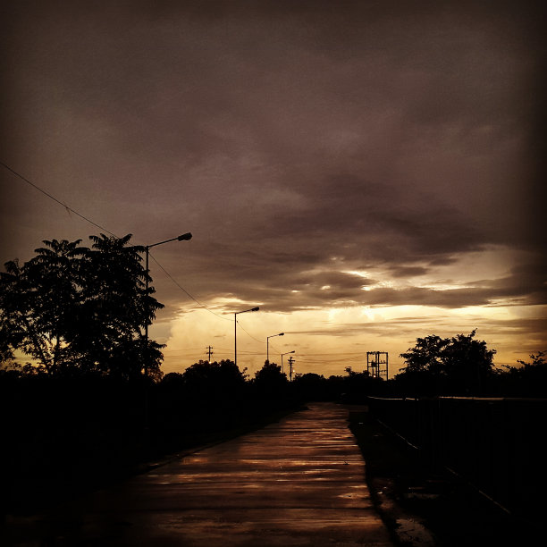 漫游者的逃脱图片下载