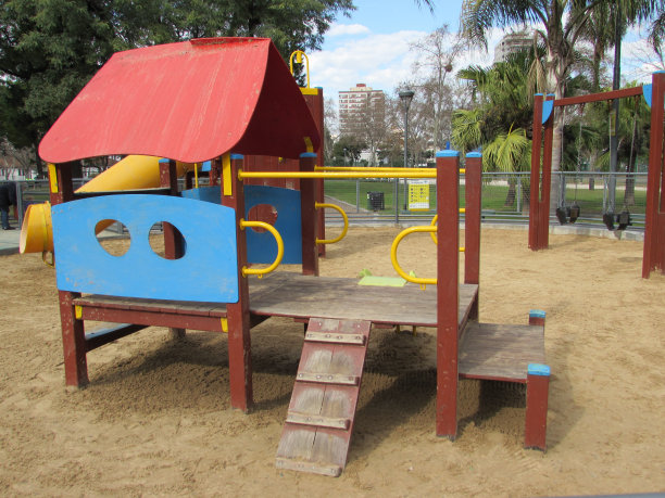 儿童滑梯游戏图片下载