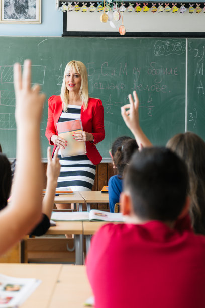 回到学校图片下载