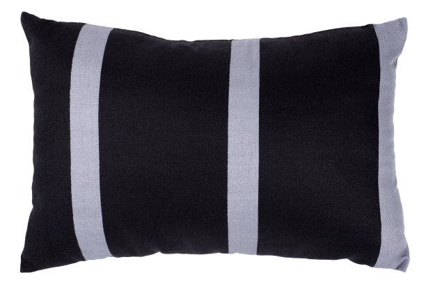 黑色枕头，带有灰色条纹图片下载