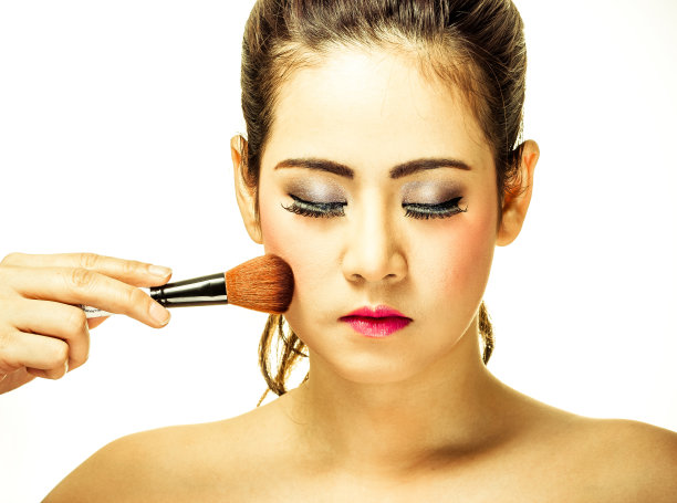 女人化妆图片下载