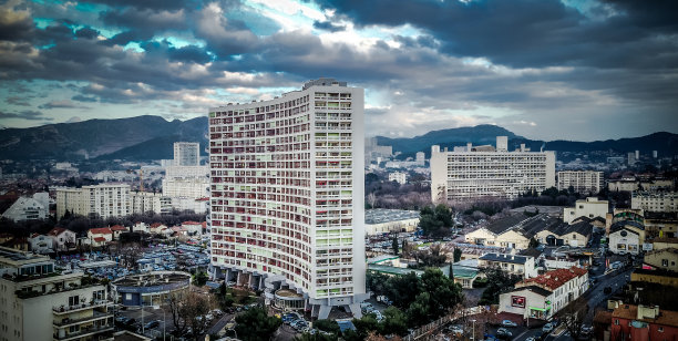 马赛城市鸟瞰图图片下载