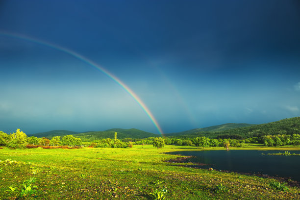 彩虹图片素材ID：125387200