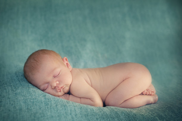 梦到和睡着的新生儿图片下载