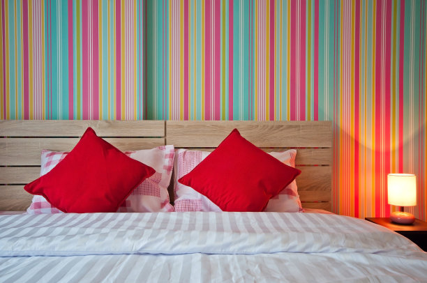 床在度假村，卧室为客人准备图片下载