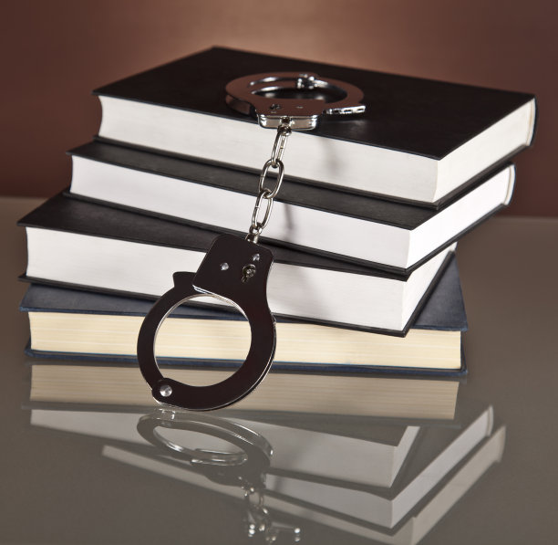 书籍、法律、手铐,图片下载