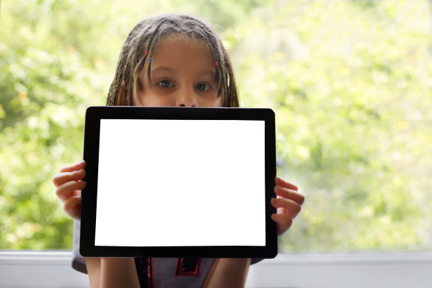 儿童手持平板电脑图片下载