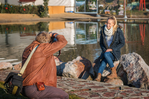 摄影师在行动图片下载