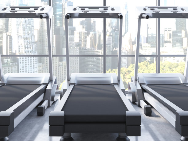 三个跑步机图片下载