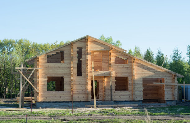 未完工的木结构房屋图片下载