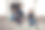 校园台阶上的少女们图片下载