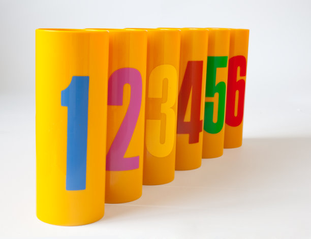 黄色塑料罐编号从1到6图片下载