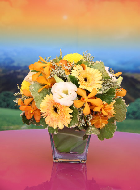 黄花装饰在婚礼上图片下载