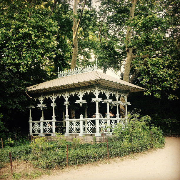 中央公园的女士亭图片下载