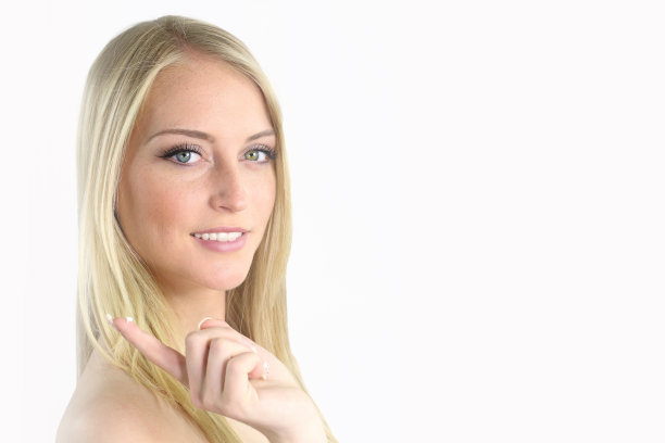 皮肤护理-一个美丽的邦女郎肖像图片下载