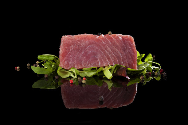 美味的金枪鱼牛排。图片下载