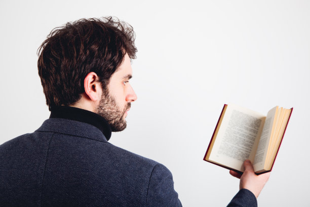 读一本书图片下载