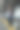 年轻的普通人拿着杯子站在机场附近等着图片下载