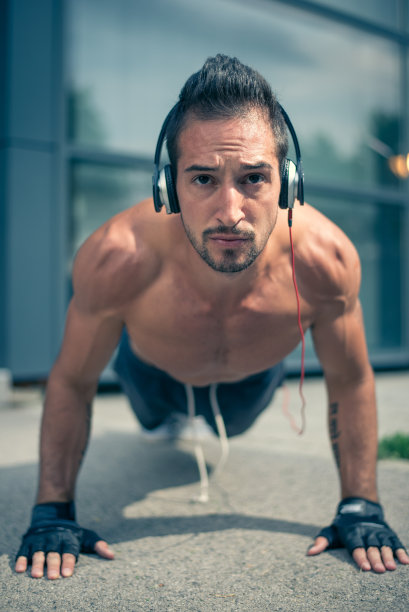 高强度训练图片下载