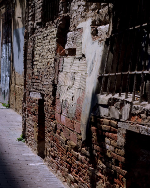 经过漫长的时间图片下载