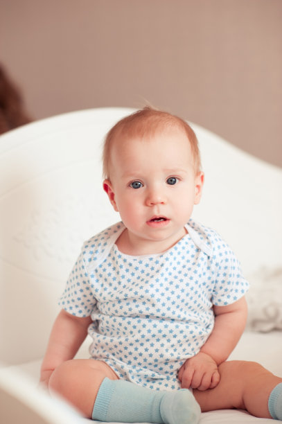 男婴特写镜头图片下载