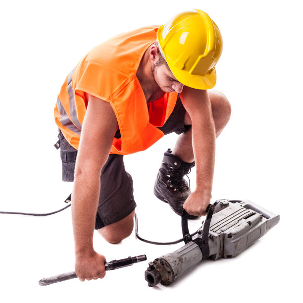 组装手提钻的工人图片下载